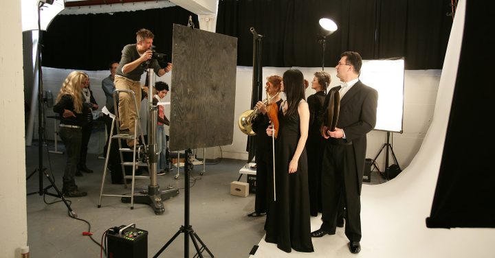 Fotoshooting mit Orchester in einem Studio